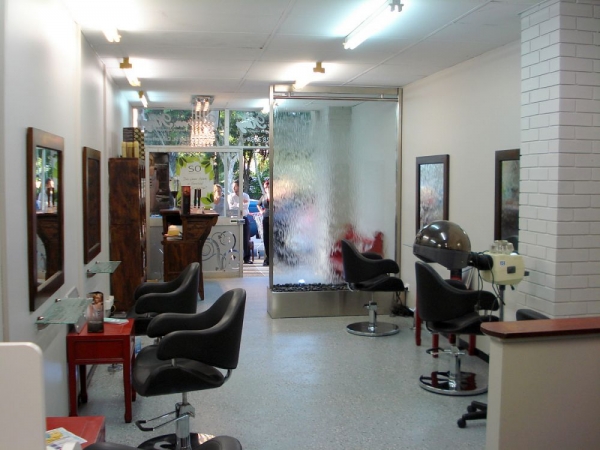 Hair on King Salon Semi Frameless Glass